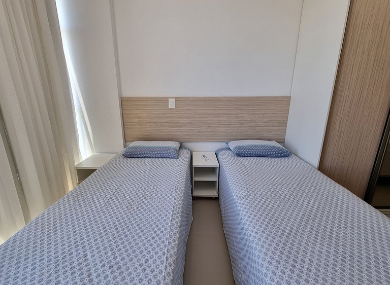 Lindo Apartamento com Varanda e Vista Mar