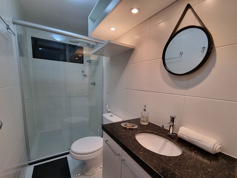 Apê c/ Ar, Wi-Fi, Piscina, Vista Mar e Garagem
