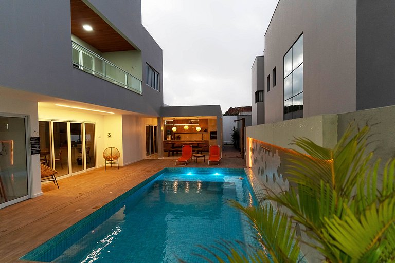 Casa p/ 12 Pessoas com Piscina e Área Gourmet