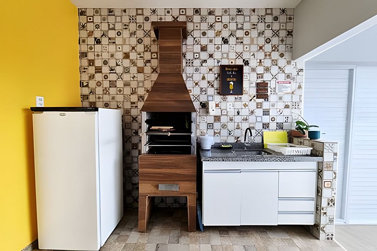 Casa Ampla com Lazer Privativo e Praia