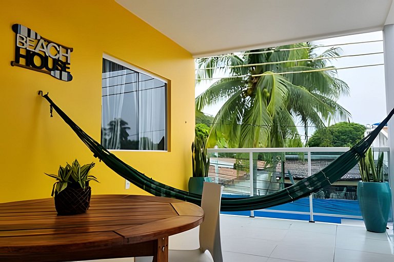 Casa Ampla com Lazer Privativo e Praia