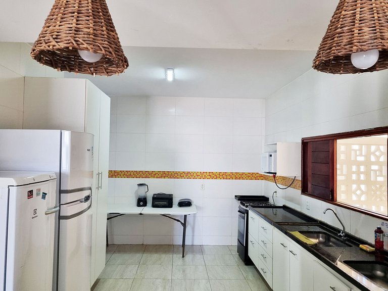 Casa Ampla com Piscina e Churrasqueira para 16p