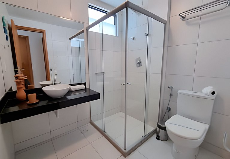 Suíte + Quarto com Ar, Wi-Fi e 2 Vagas