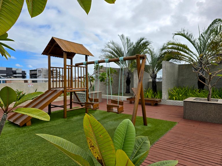 A Passos da Praia: Apê JTR Completo p/ 4 Hóspedes
