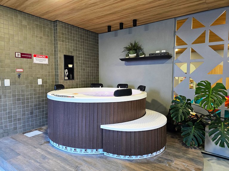 Lindo Estúdio com Jacuzzi, Sauna e Coworking